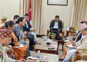 शिक्षक र सरकारबीचको वार्ता निष्कर्षविहीन, भोलि विहान ९ बजे पुनः बैठक बस्ने