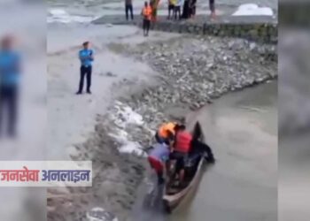 चतराको सप्तकोशी पुलबाट बेपत्ता भएको डाक्टर कोइरालाको शव १० दिनपछि फेला