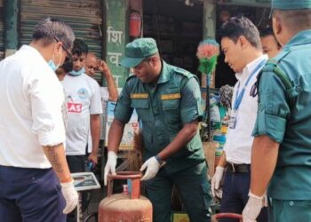 इनरुवामा अनुगमनका क्रममा सुविधा ग्याँसको तौल कम भेटियो