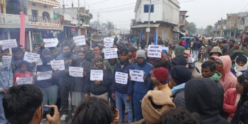 धनुषा घटना: सुनसरीसहित विभिन्न ठाउँमा प्रदर्शन, दोषीलाई पक्राउ गरि कार्वाही गर्न माग